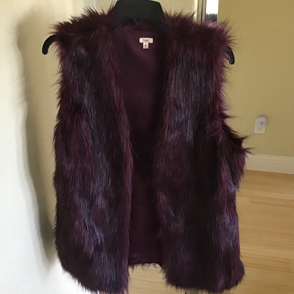 Reba faux fur vest